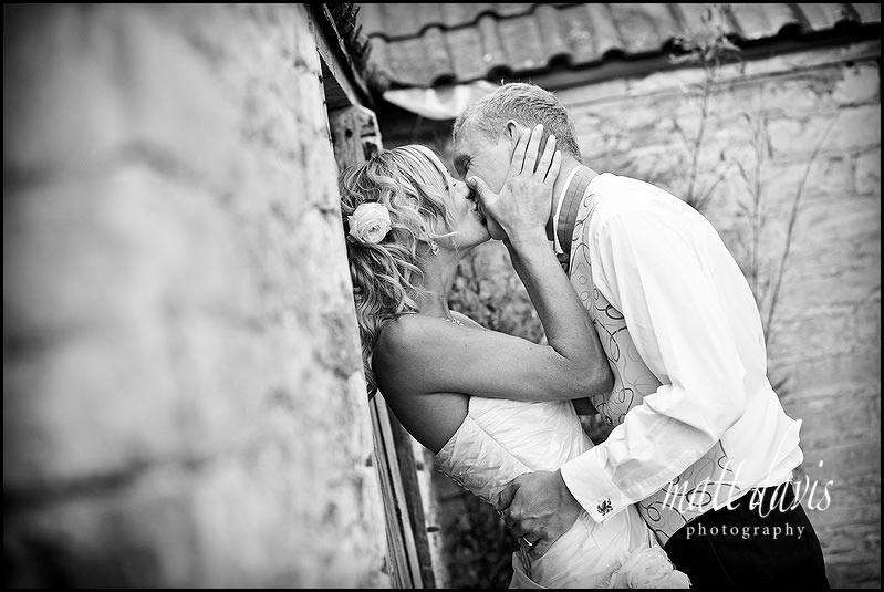 stylish Kingscote Barn wedding photography