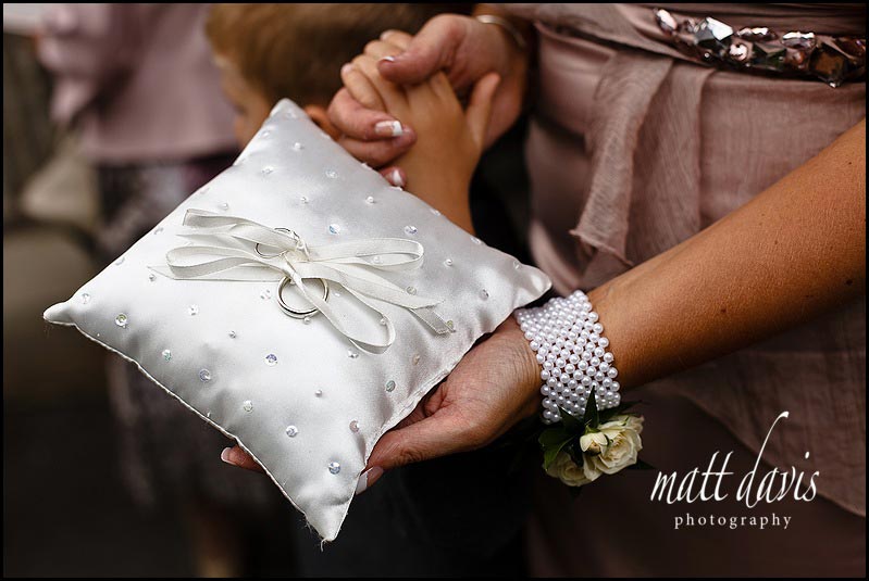A ring cushion for wedding rings