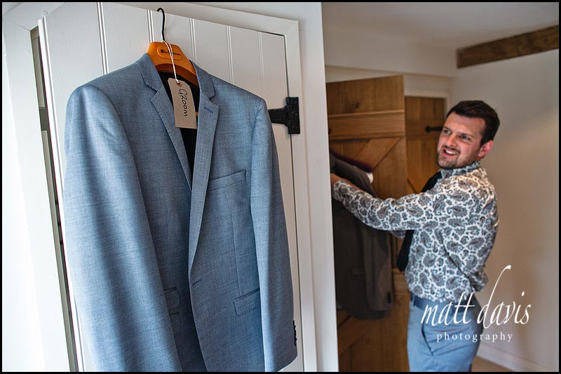 on trend wedding suit for groom