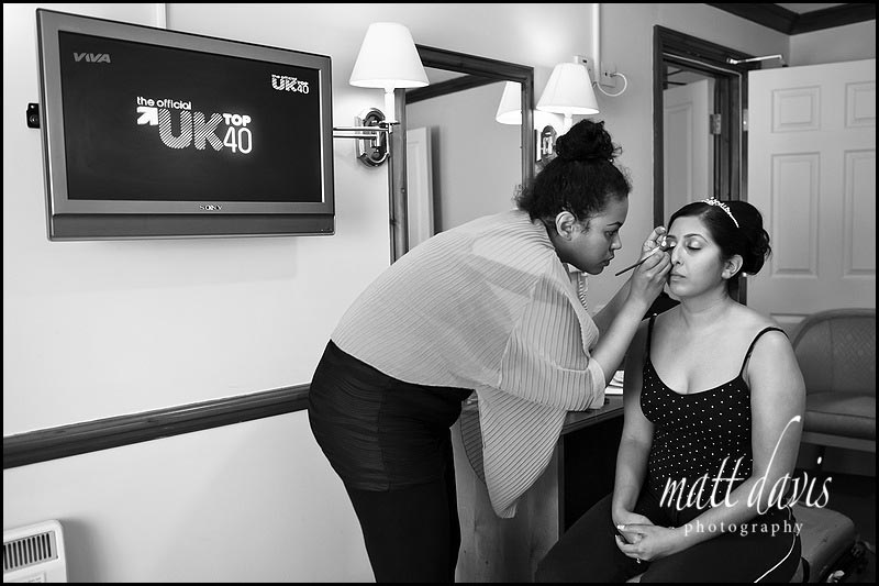 Berkeley-Castle-Wedding-Photos-Andrew-Yasmin_009
