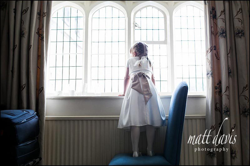 Natural wedding photos by Gloucestershire wedding photographer Matt Davis