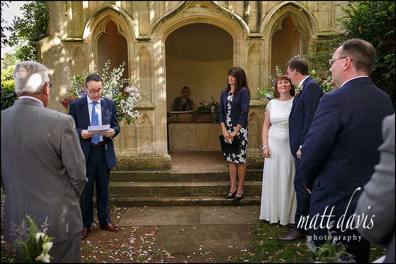 Garden wedding at Barnsley House_040