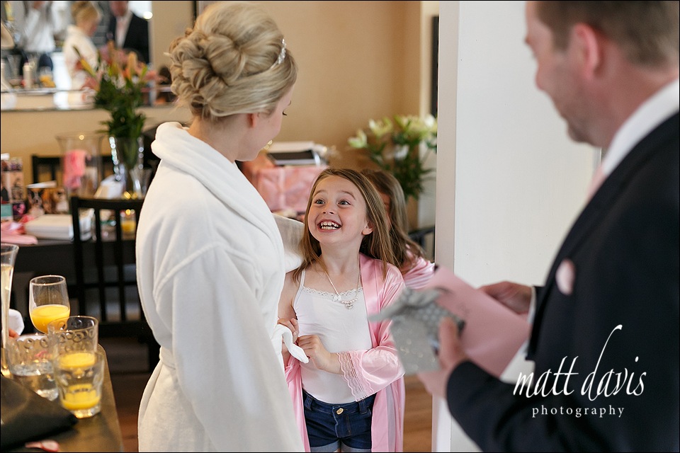 Wedding photography Manor By The Lake_008